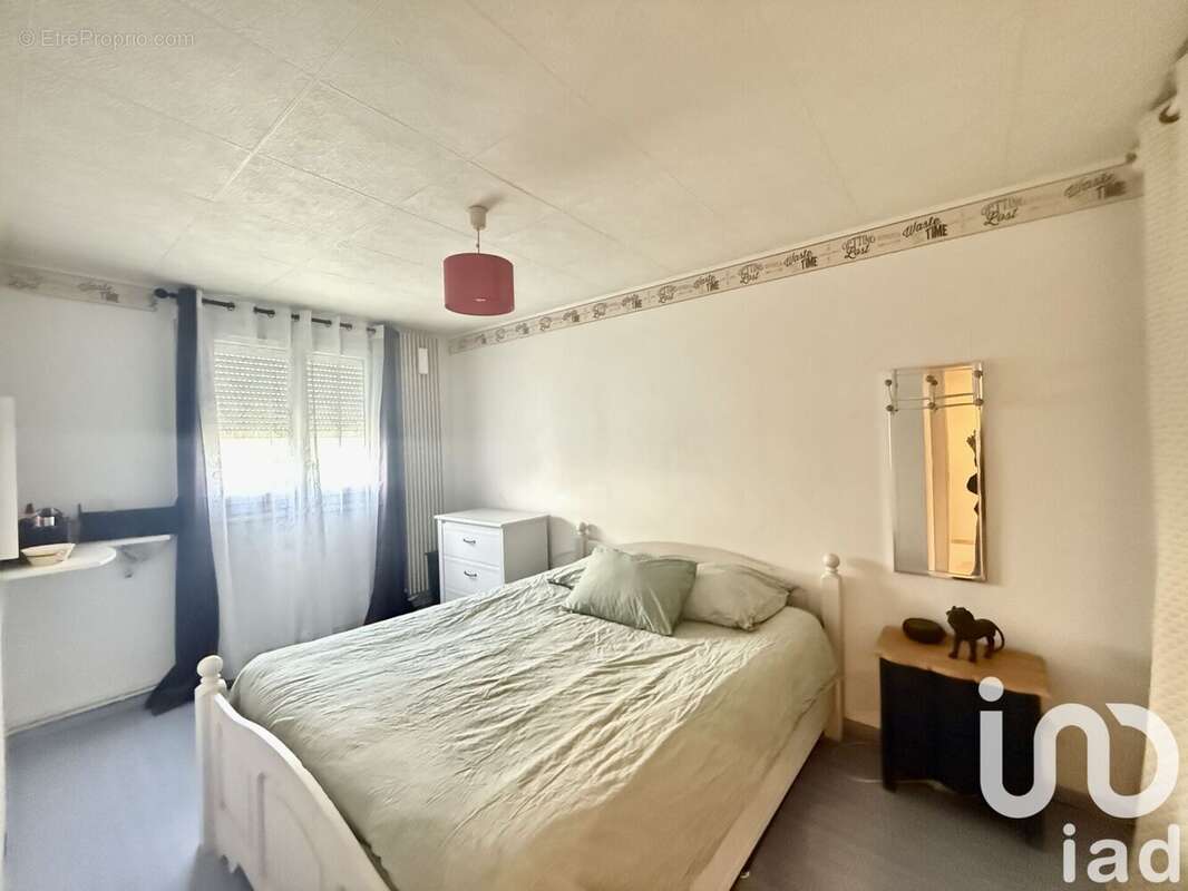 Photo 6 - Maison à SAVIGNY-LE-TEMPLE