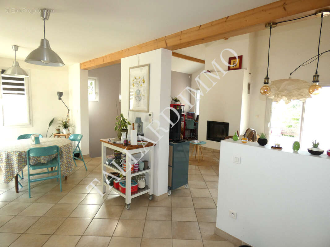 Maison à PRUNIERES