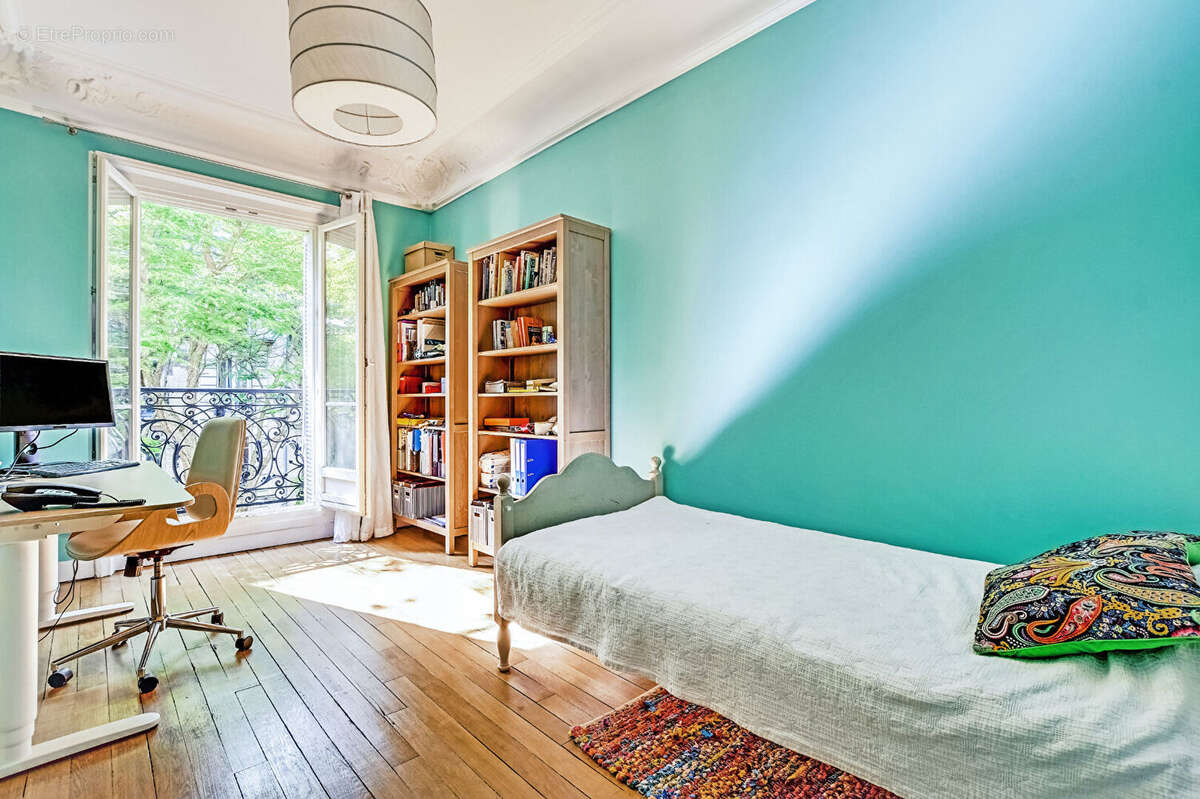 Appartement à PARIS-19E