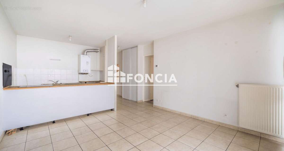 À Vendre – Bel Appartement T3 avec Terrasse, Stationnement et Piscine – Valence - photo 4