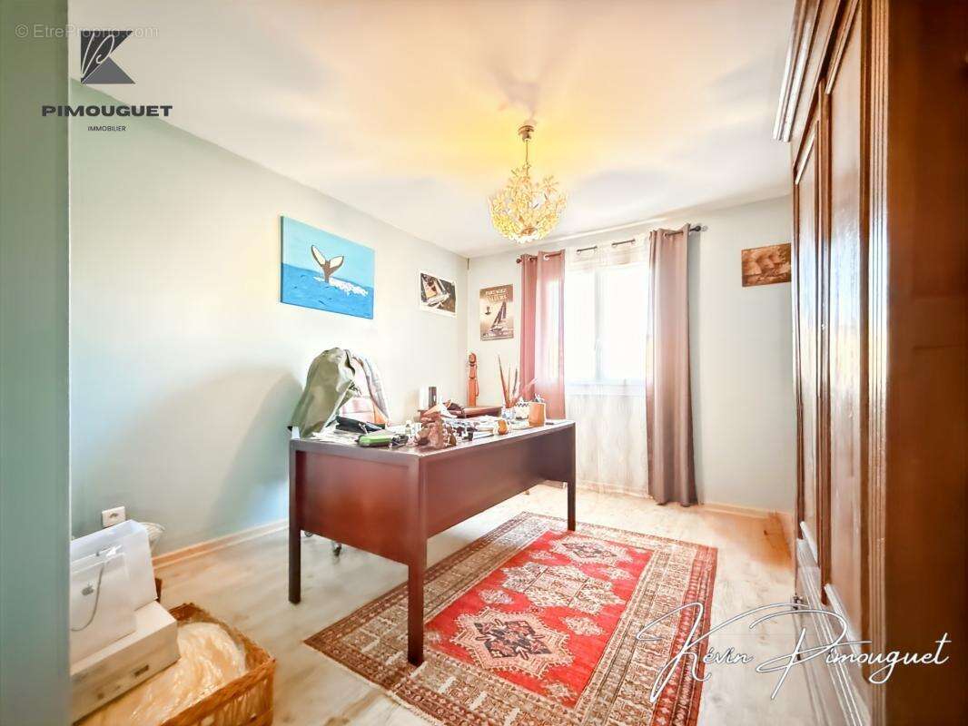 Maison à vendre 5 pièces SAINT MAGNE DE CASTILLON (33) - photo 12