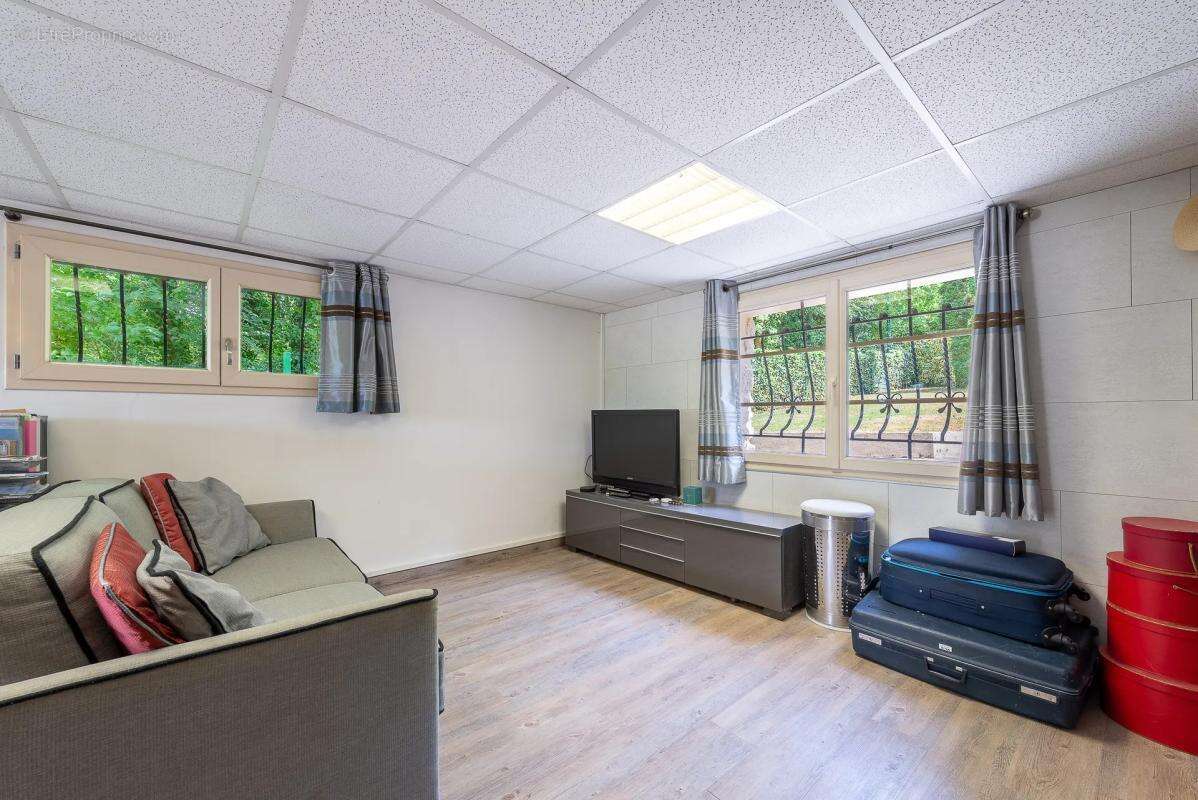 Maison familiale avec studio indépendant – 178 m2 – Chessy Bourg - photo 16