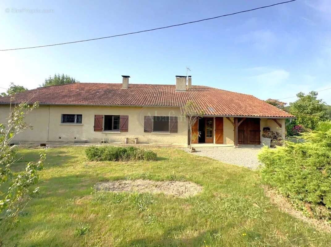 Maison à SAINTE-DODE