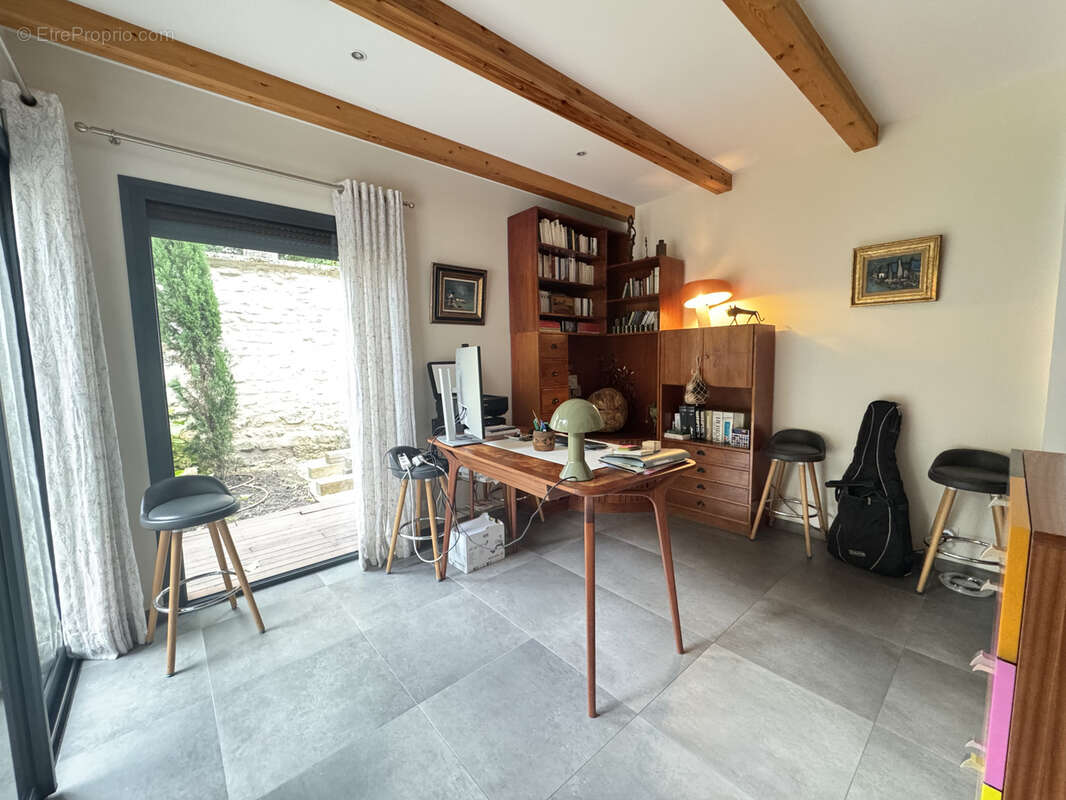 Maison à SAINT-MAUR-DES-FOSSES