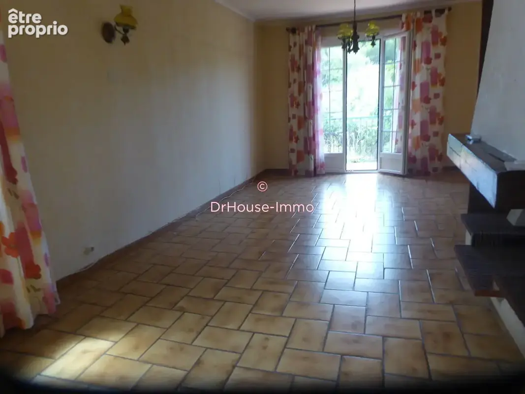 Maison 5 pièces 115 m² à vendre à Saint-Mitre-Les-Remparts (13920) - photo 12