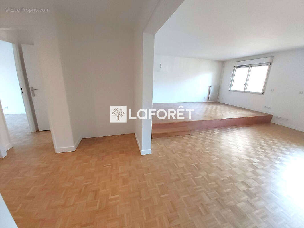 Appartement à LE RAINCY