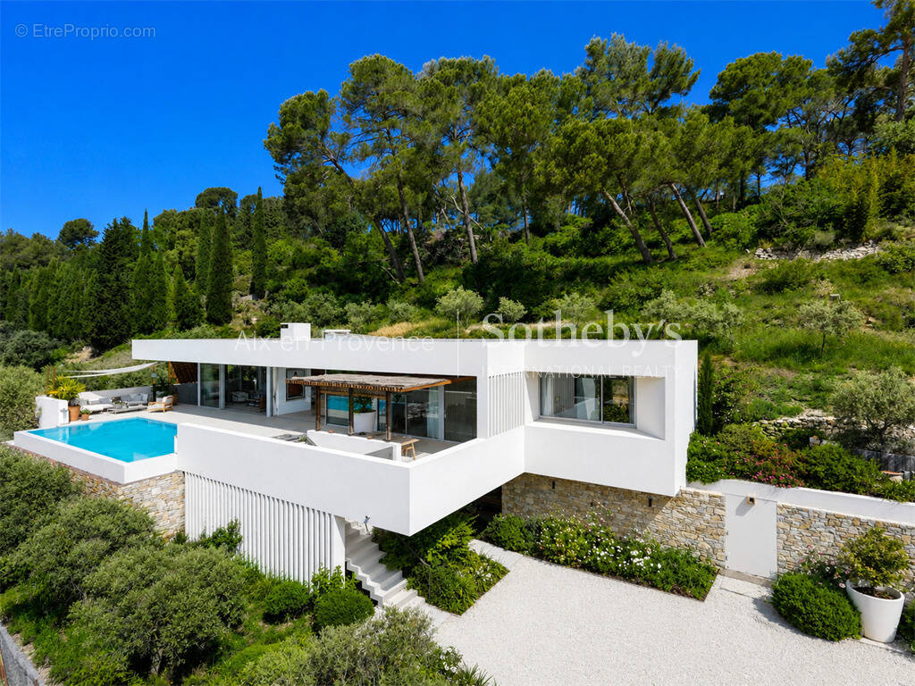Maison à AIX-EN-PROVENCE