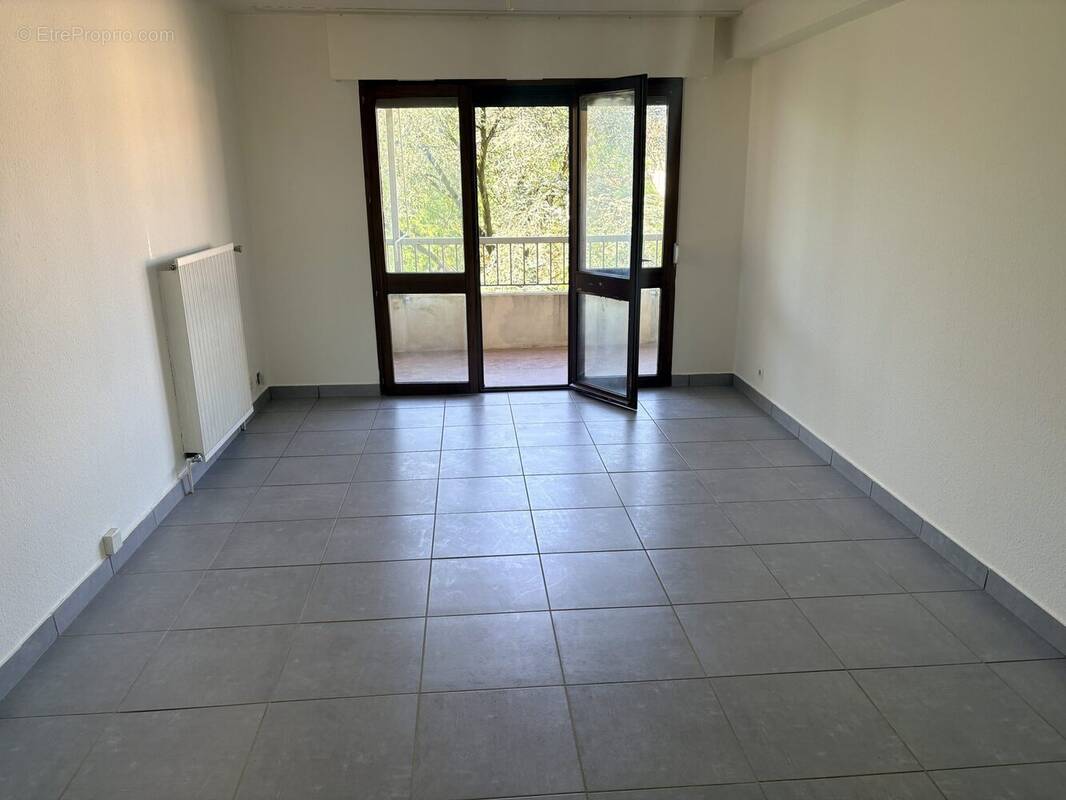 Appartement à ROMANS-SUR-ISERE