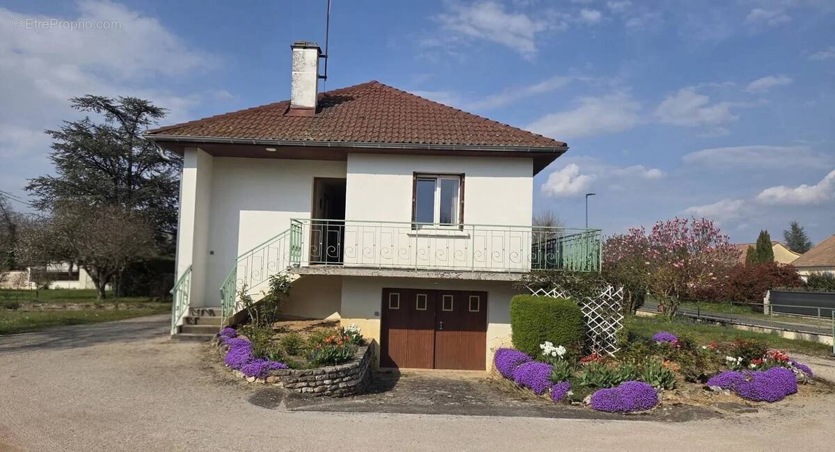 Maison à SAINT-GERMAIN-DU-PLAIN