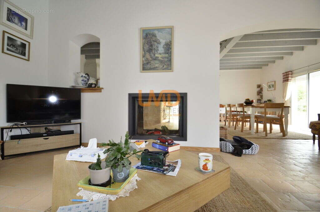 Maison 215 m² et appartement indépendant, grand terrain avec pis - photo 9