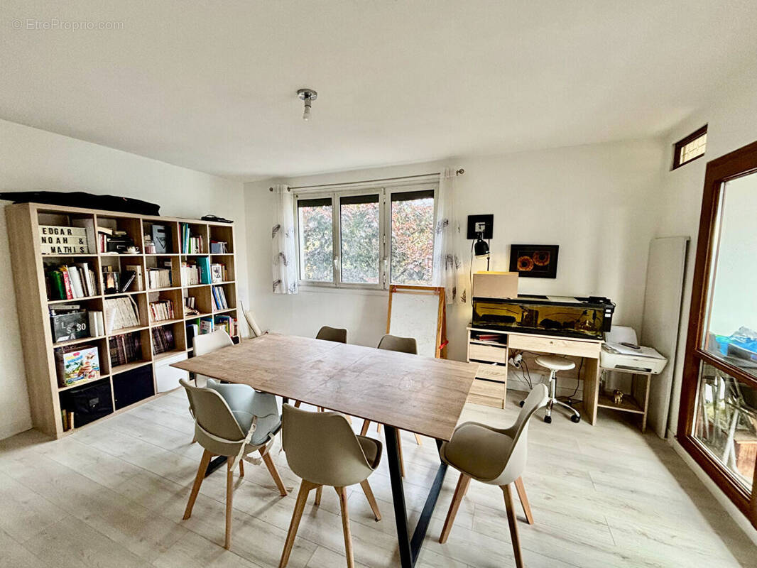 Appartement à RILLIEUX-LA-PAPE