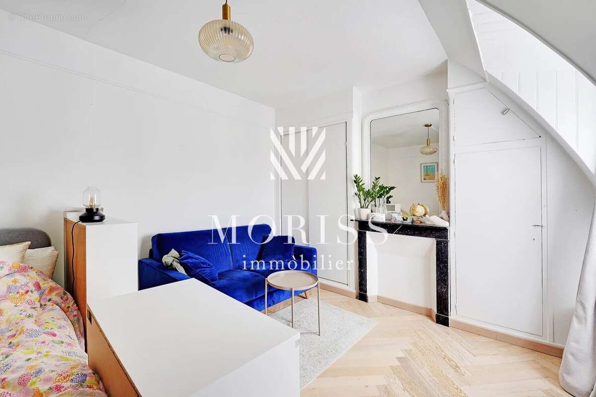 Appartement à PARIS-17E