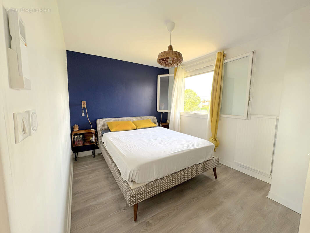 Maison T5 avec garage sur un terrain de 440m2 - photo 4