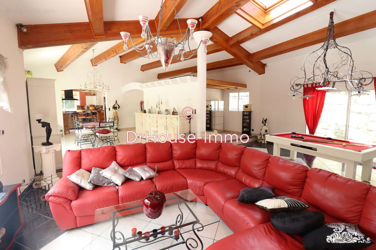 Maison 200 m² à Limoux  - photo 8