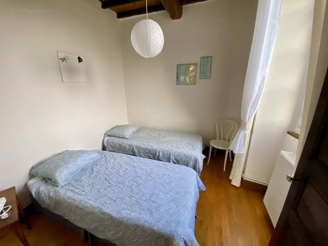 Maison à SEISSAN