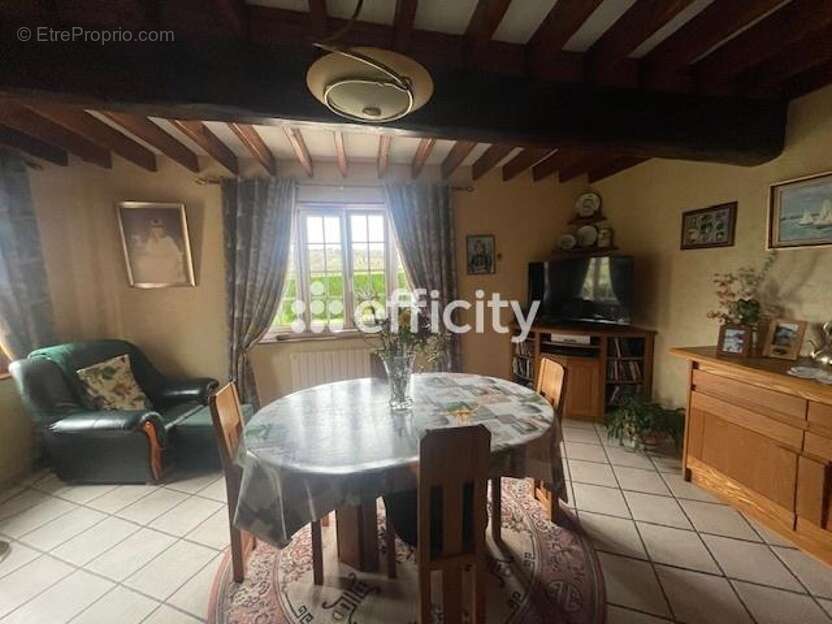 Maison à COLLEVILLE