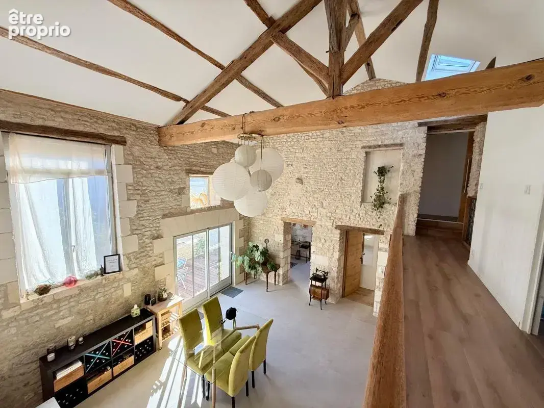 Nieul Maison de village plein centre - photo 8