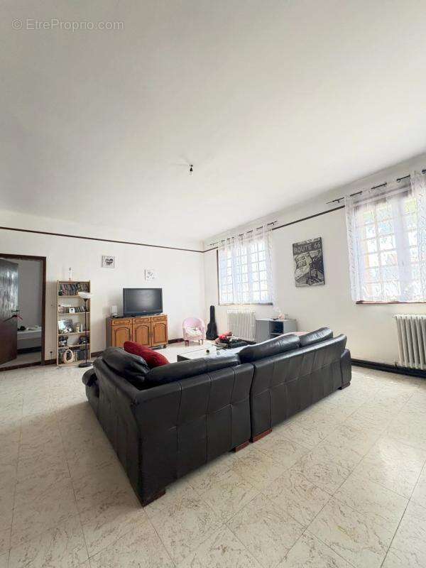 Maison à SAINT-QUENTIN