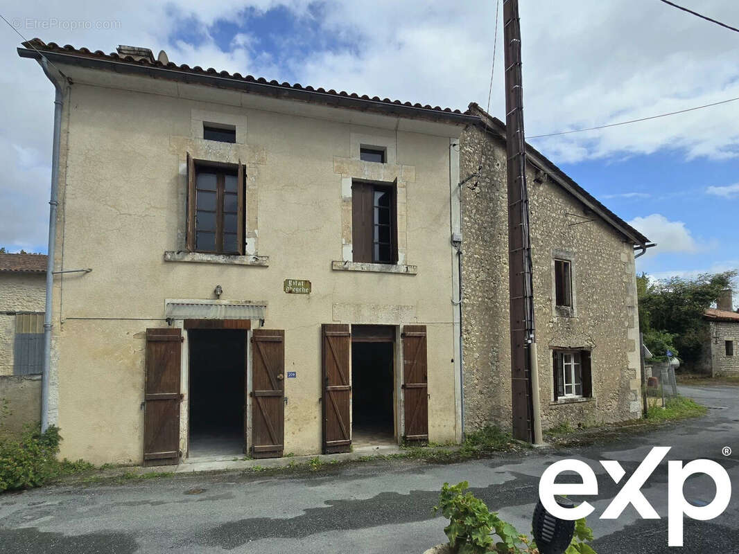 Maison à SAINT-PAUL-LIZONNE
