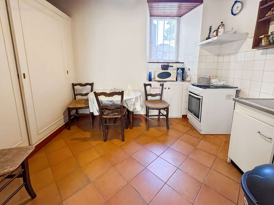 Maison à PUY-L&#039;EVEQUE