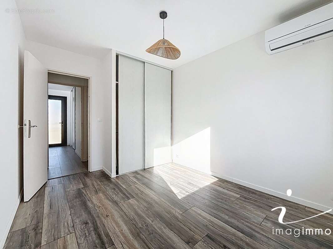 Appartement à MAUGUIO