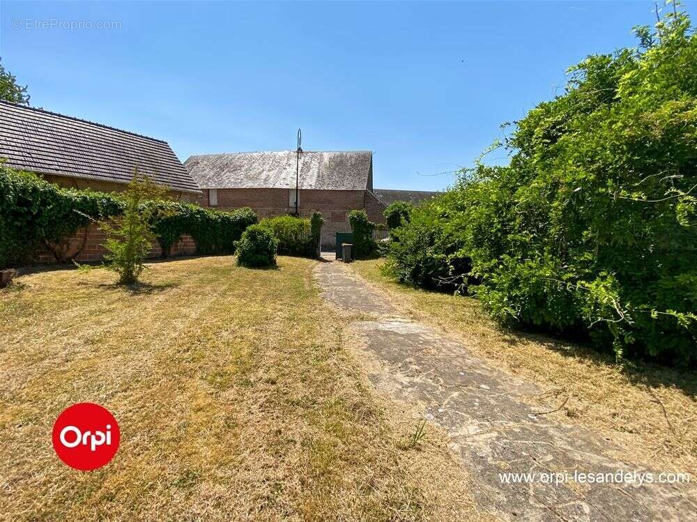 Maison ancienne   2 chambres + grange terrain 1908 m² - photo 19