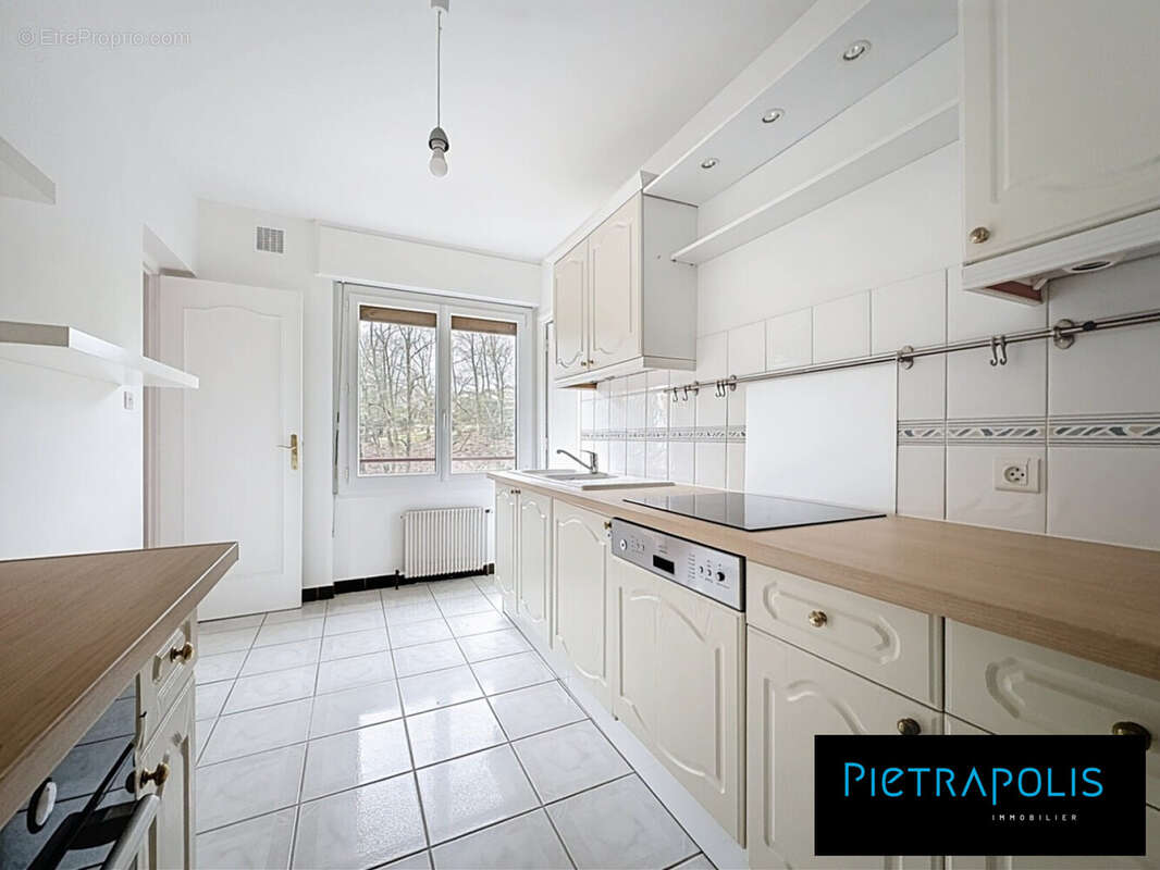 Appartement à TASSIN-LA-DEMI-LUNE
