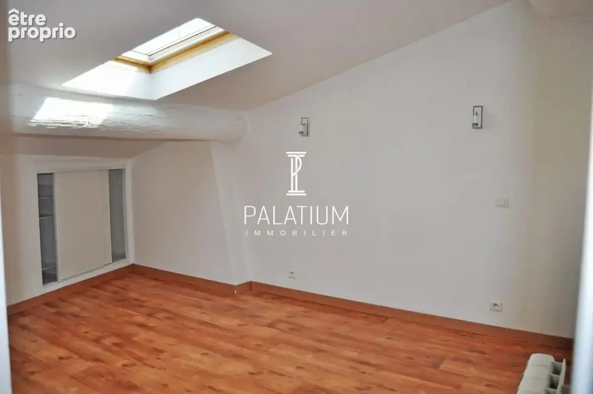 Duplex 87 m² avec terrasse - Centre historique de Sisteron - photo 5