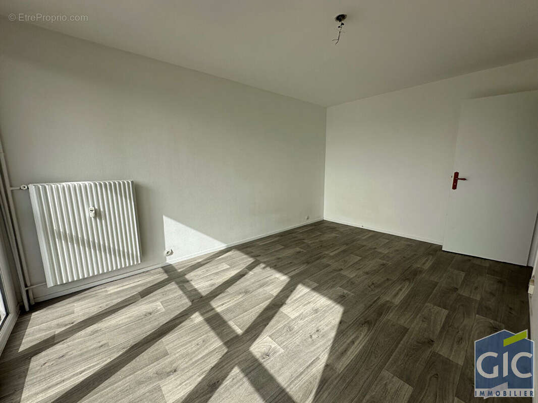 Appartement à HEROUVILLE-SAINT-CLAIR