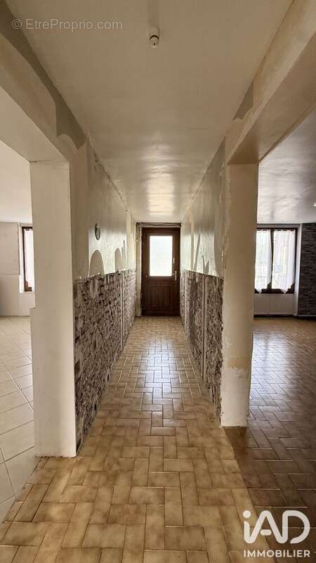 Photo 8 - Maison à VAUX-LES-MOURON