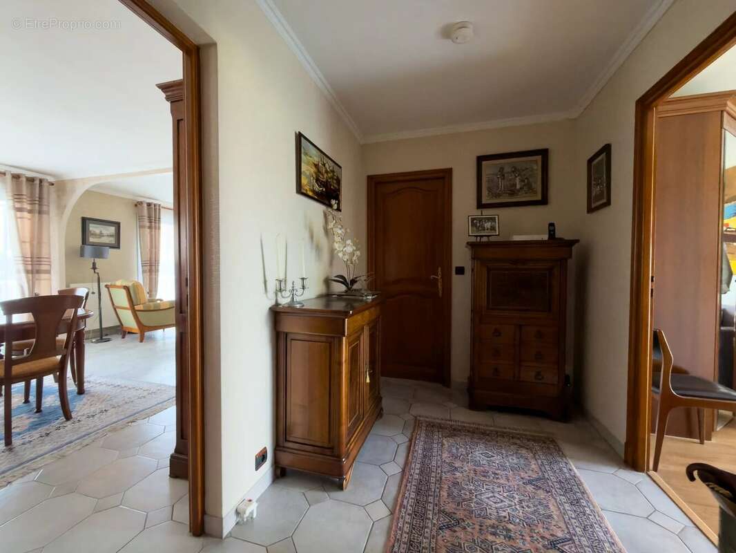 Appartement à LE RAINCY