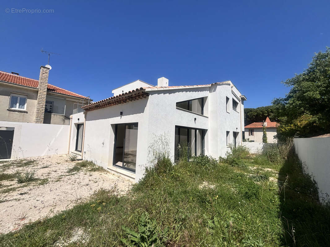 Appartement à CARRY-LE-ROUET
