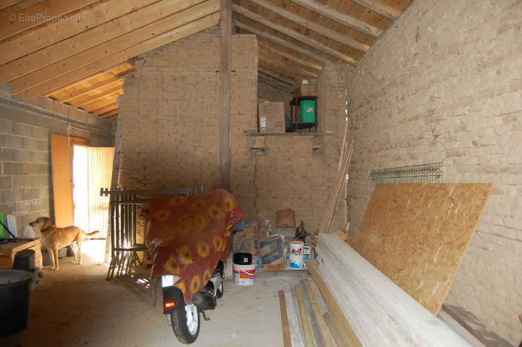 Maison récente avec piscine + dépendances - photo 13