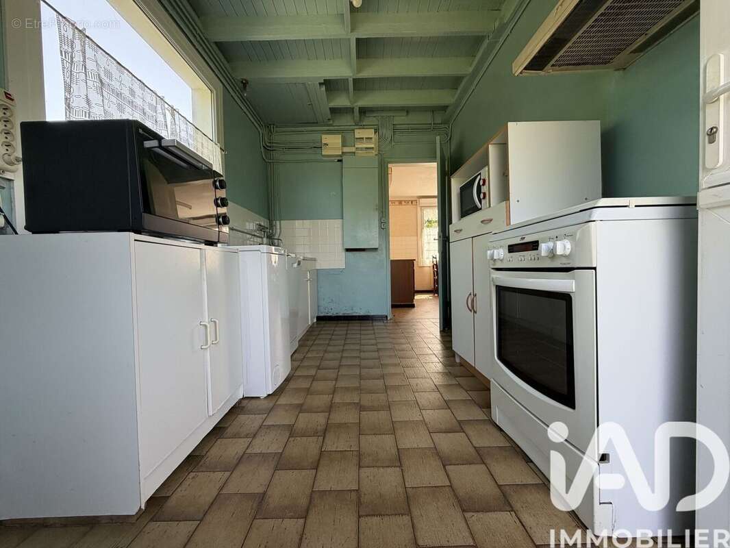 Maison 101 m² à Treffieux  - photo 7