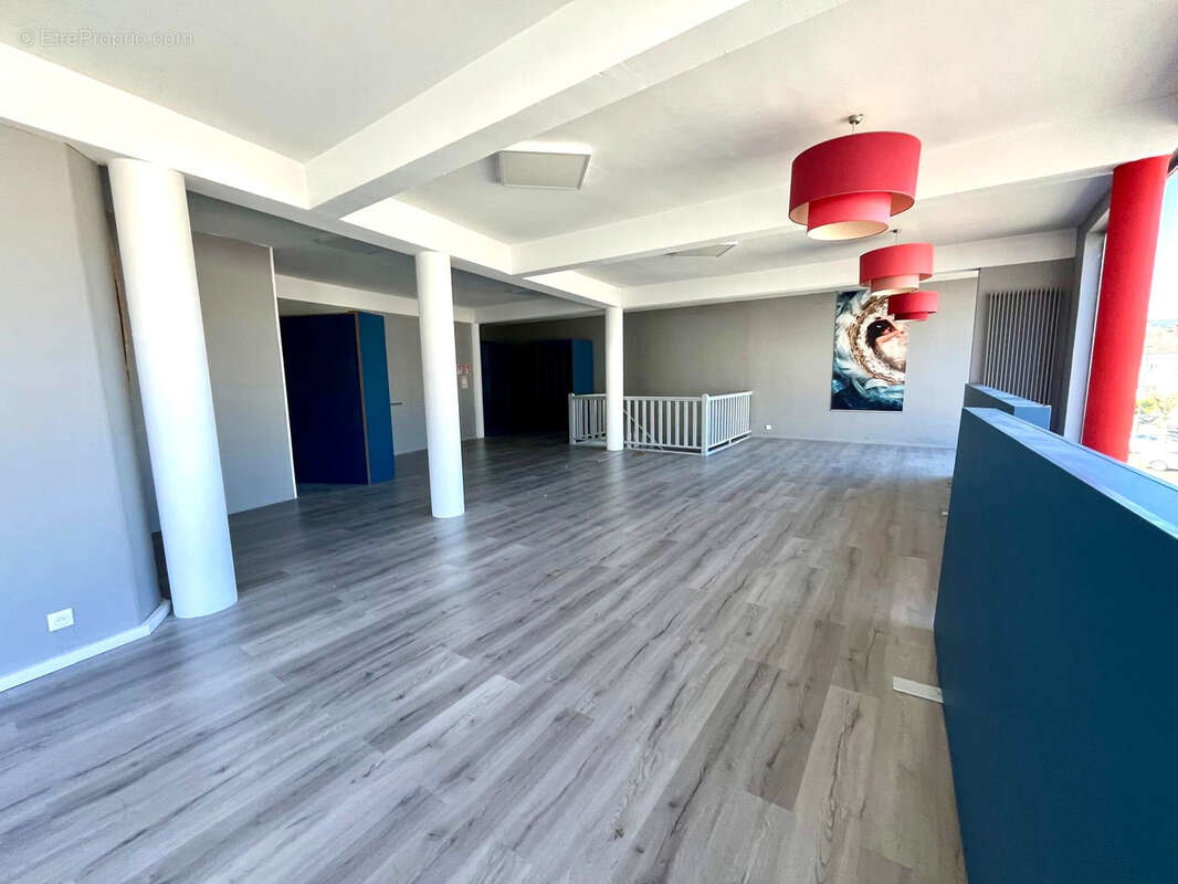 Commerce à LOUVIERS