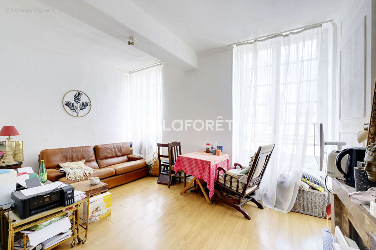 Appartement à PARIS-4E