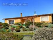 Maison à CASTELNAVET