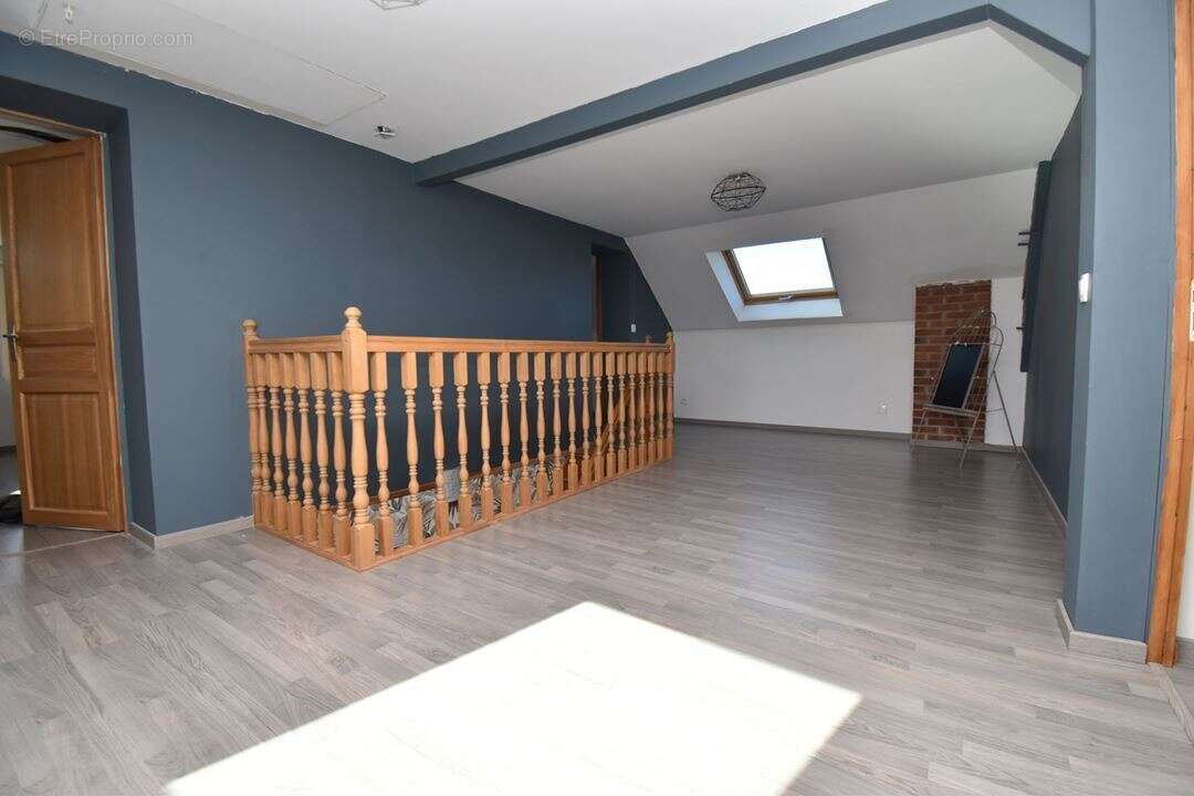 Maison 245 m² à Caudry  - photo 8