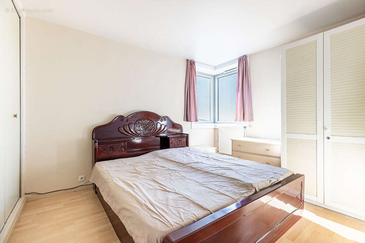 Appartement à PARIS-19E