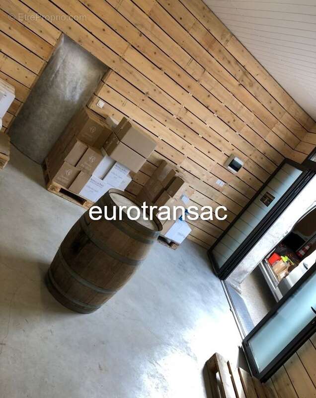 Commerce 67 m² à Balaruc-Les-Bains  - photo 3