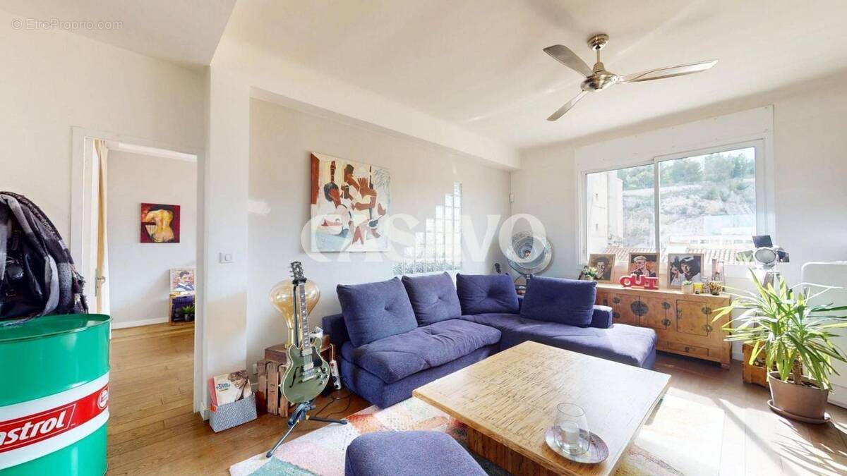 Appartement à MARSEILLE-6E