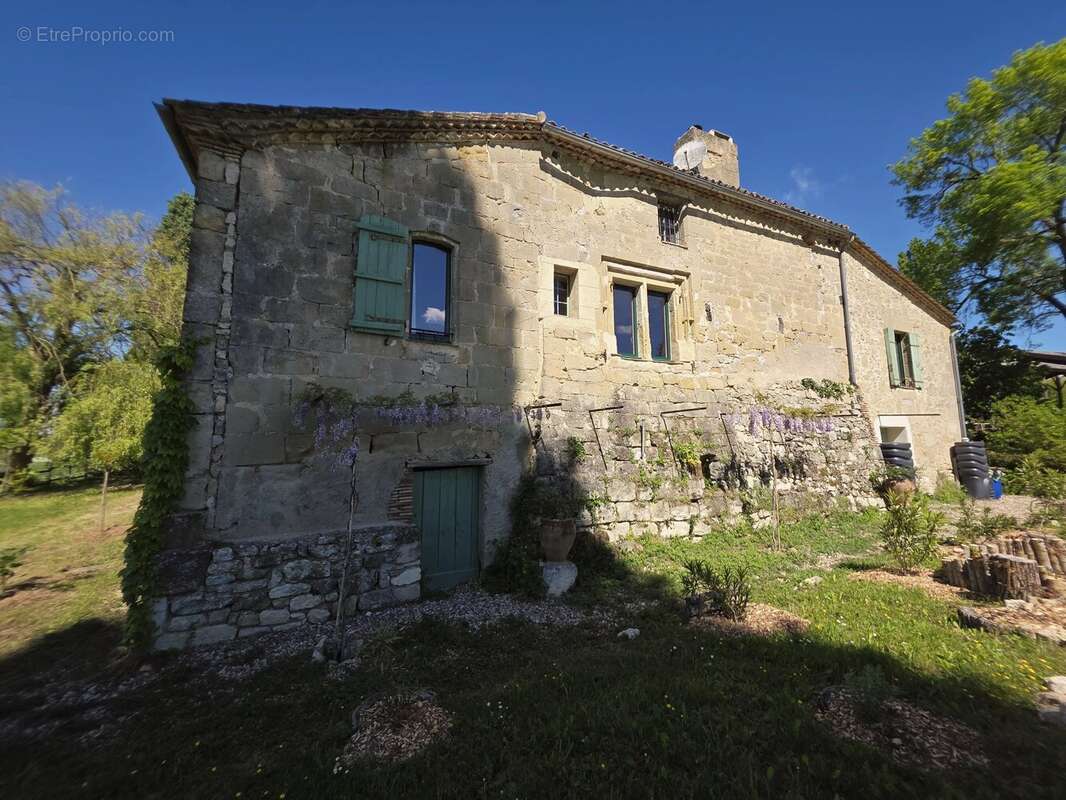 Maison à LAUZUN