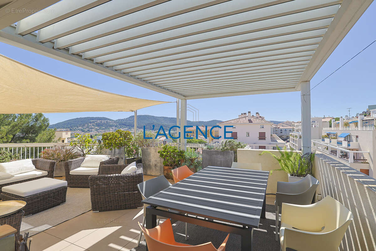 Appartement à HYERES