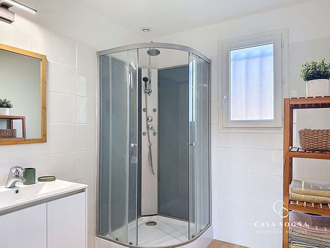 Maison à LE PERREON