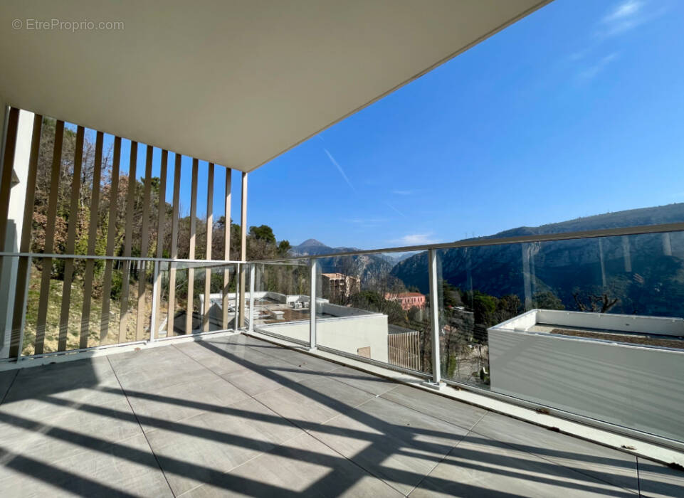 Appartement à GILETTE