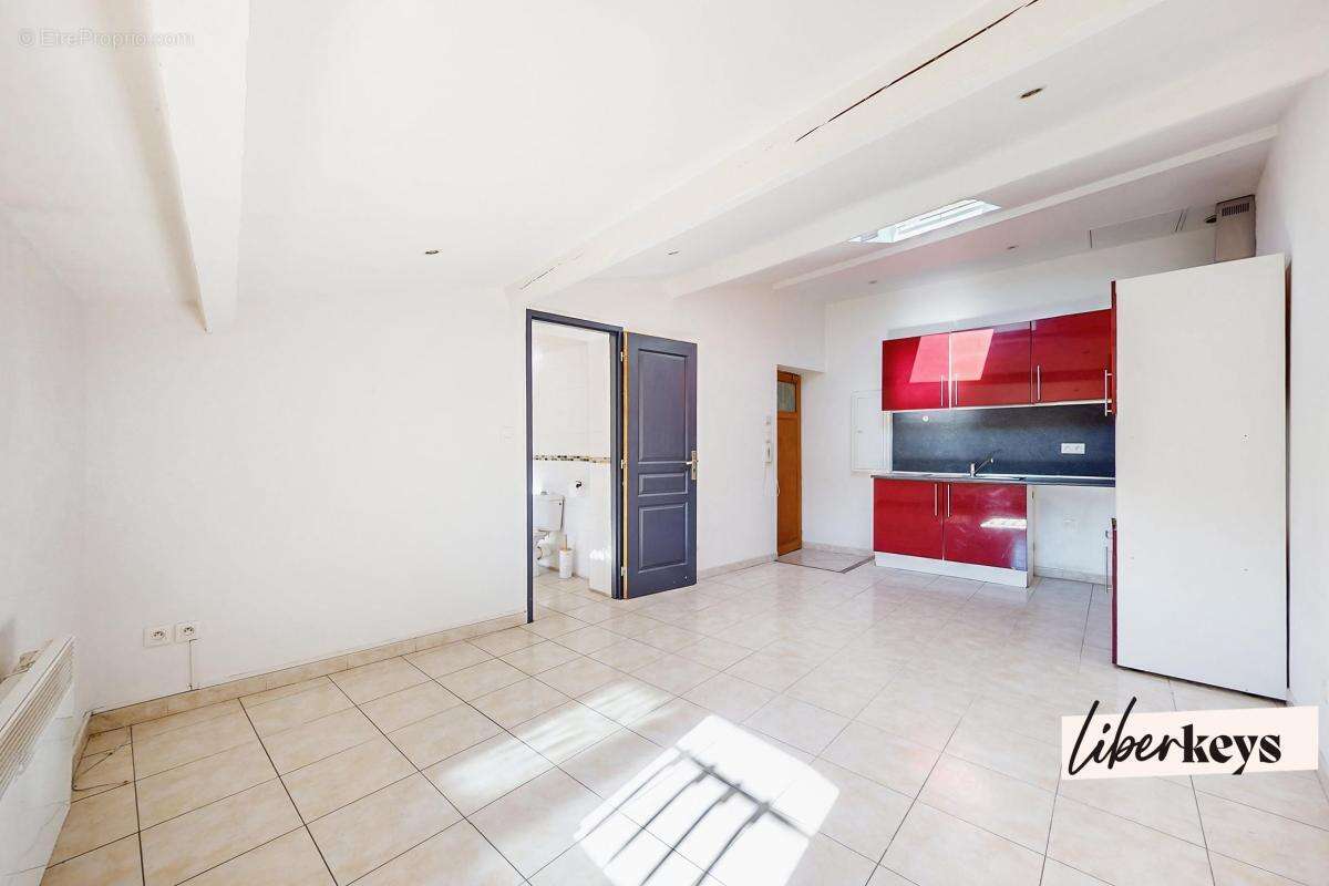 Appartement à TOURVES