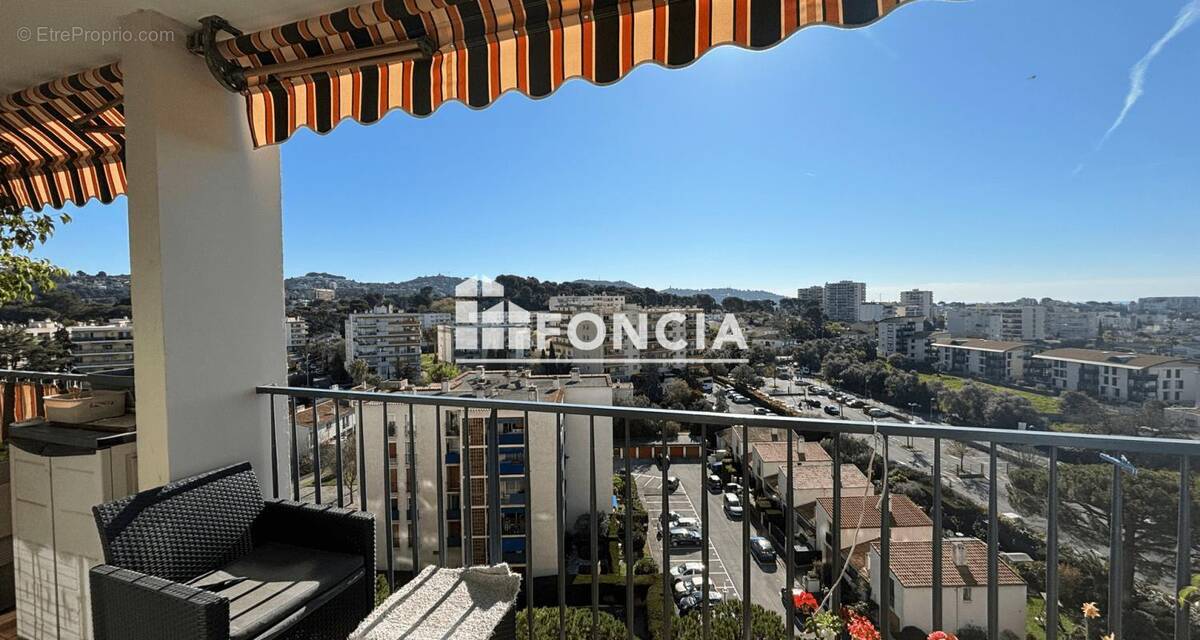 Appartement à LE CANNET