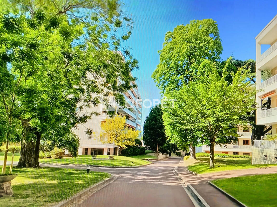 Appartement à SAINT-GERMAIN-EN-LAYE