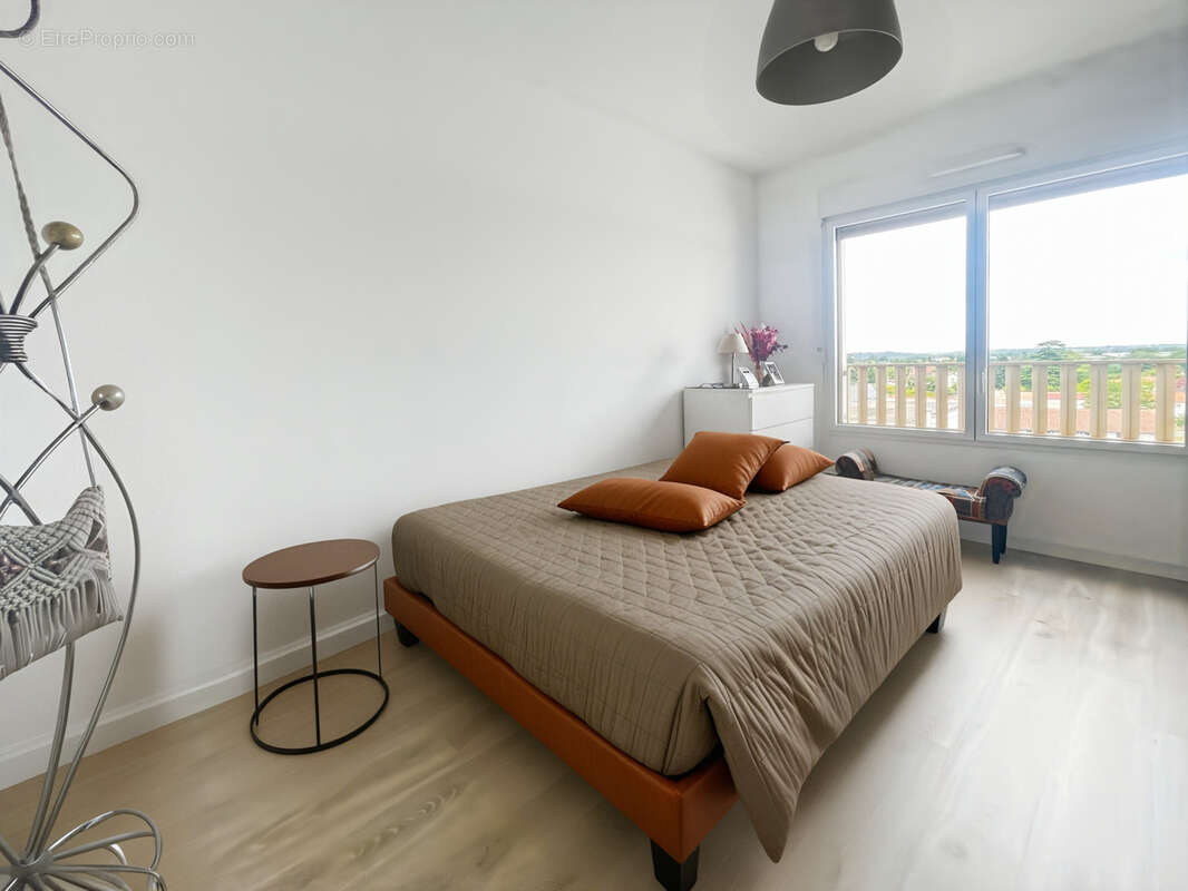 Appartement à VILLENAVE-D'ORNON