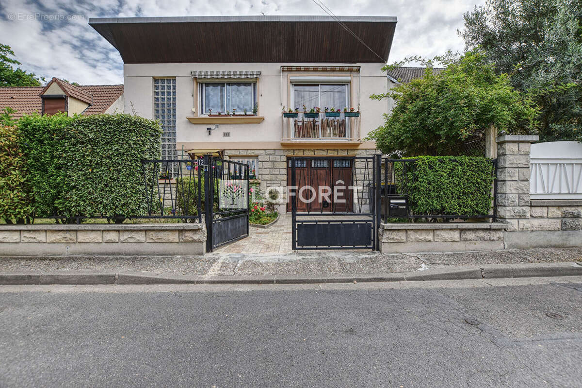 Maison à LIVRY-GARGAN